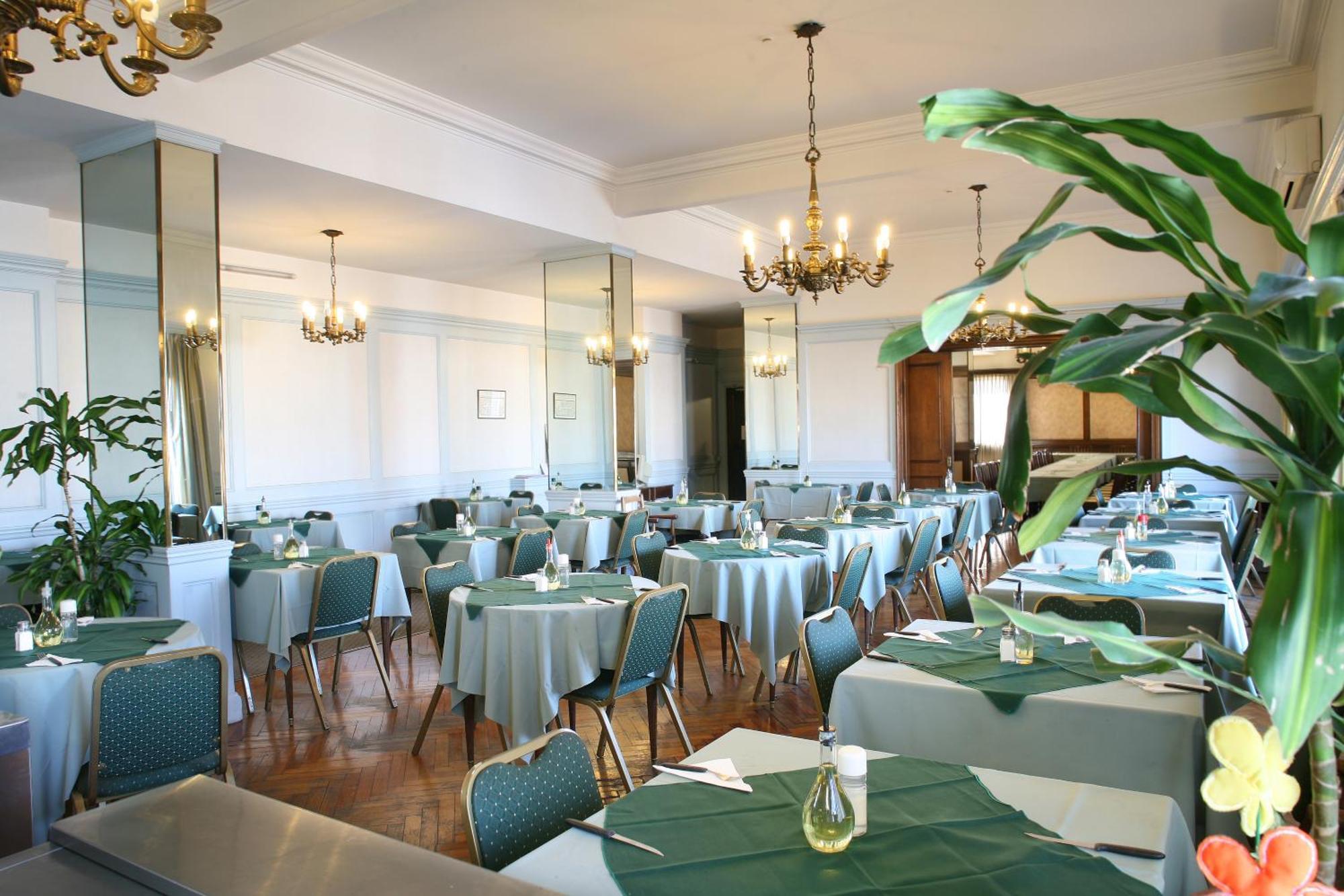Constitucion Palace Hotel Buenos Aires Bagian luar foto